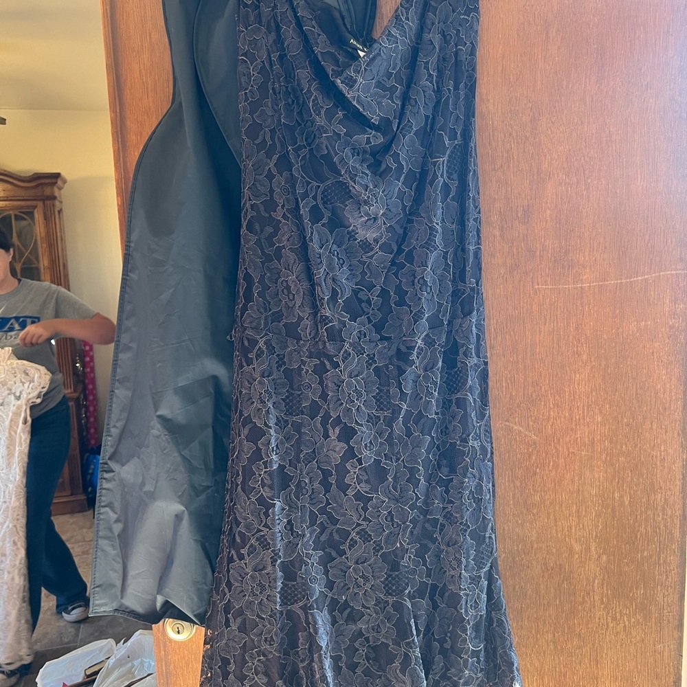 Elegant Black Lace Dress
